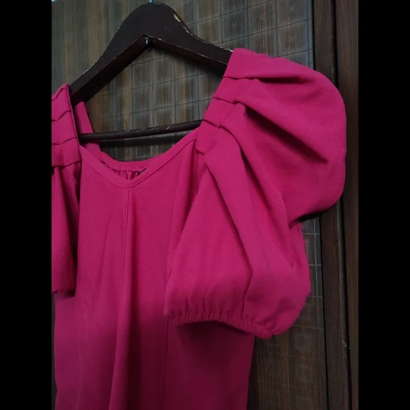Pink puffed sleeve top - Picture 2 of 6